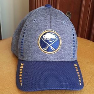 Like NEW-‎ Buffalo Sabres basebal hat, child/youth